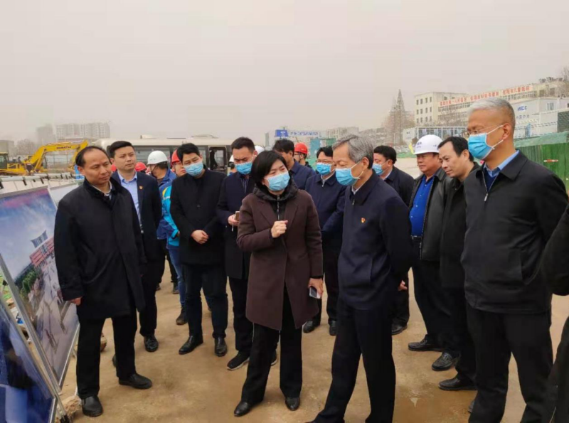 市長尚朝陽蒞臨火車站北廣場項(xiàng)目現(xiàn)場調(diào)研指導(dǎo)工作