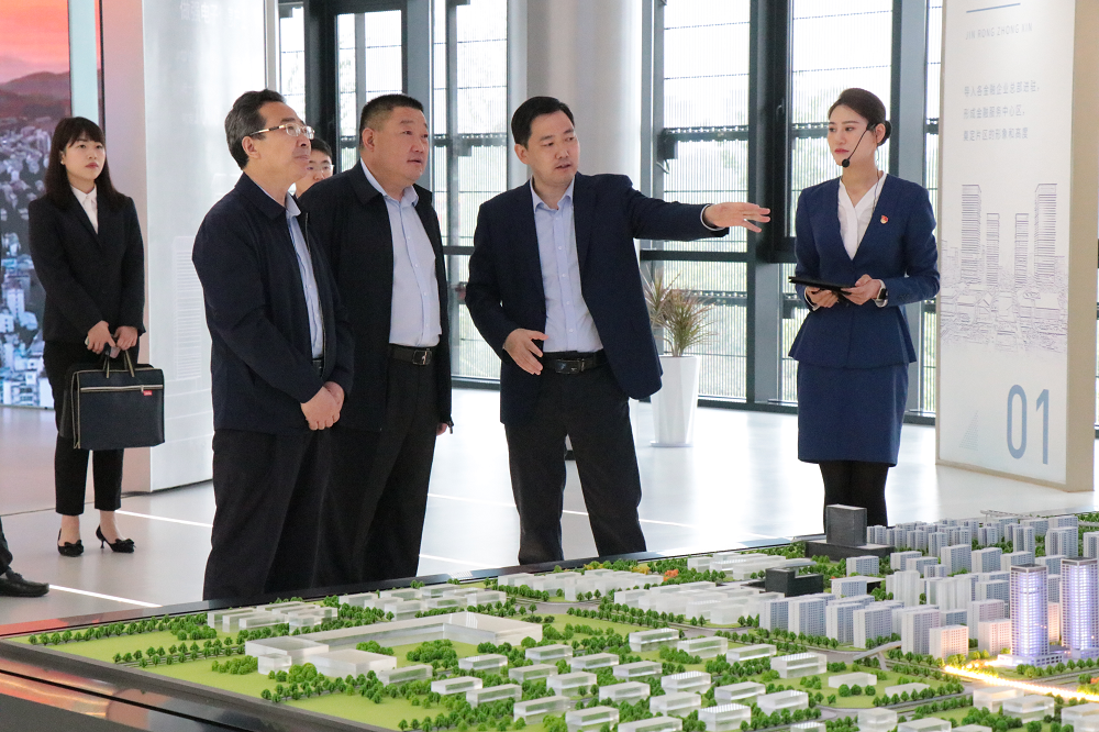 華信建投投資集團(tuán)與郵政儲(chǔ)蓄銀行信陽分行舉行戰(zhàn)略合作簽約儀式