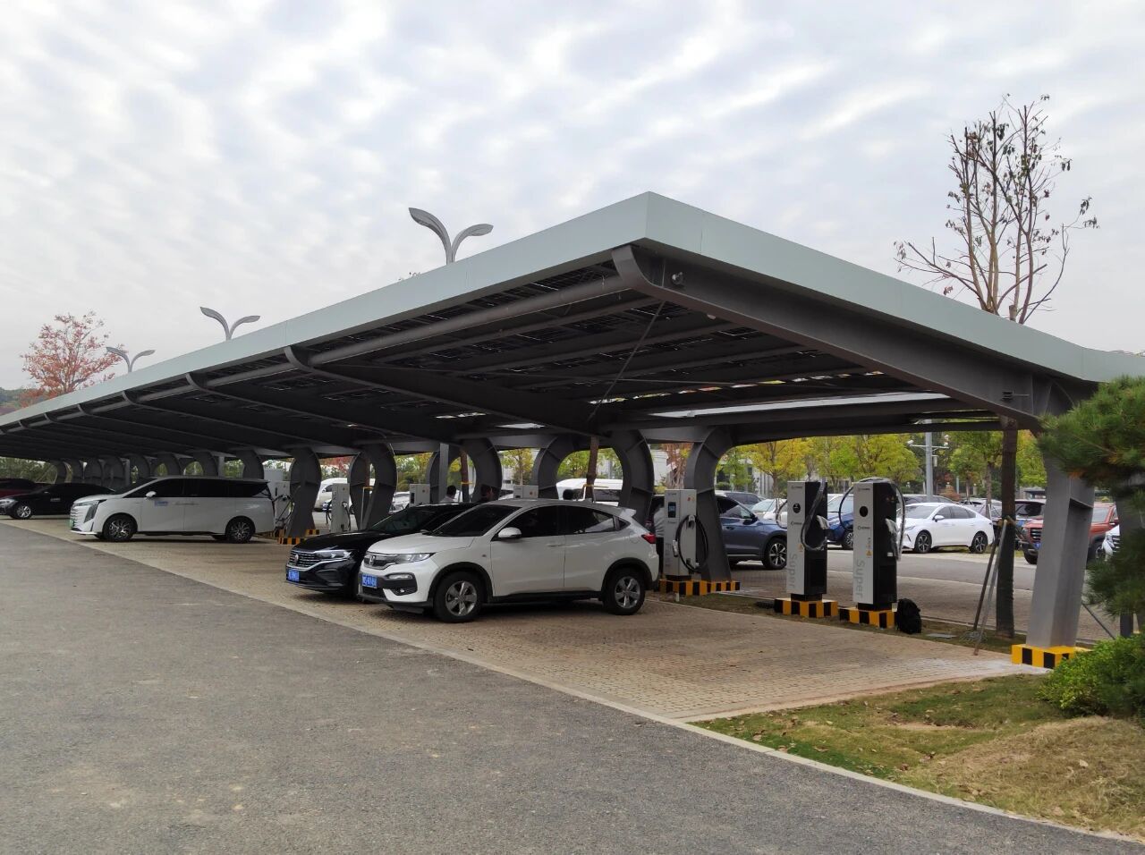 【充電攻略】新能源汽車夏季用車指南